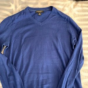 Banana Republic Men’s blue sweater size M